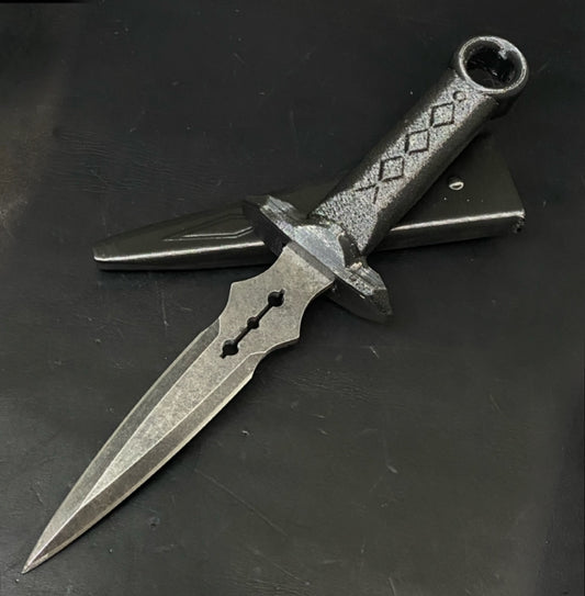Black Kuni black claw