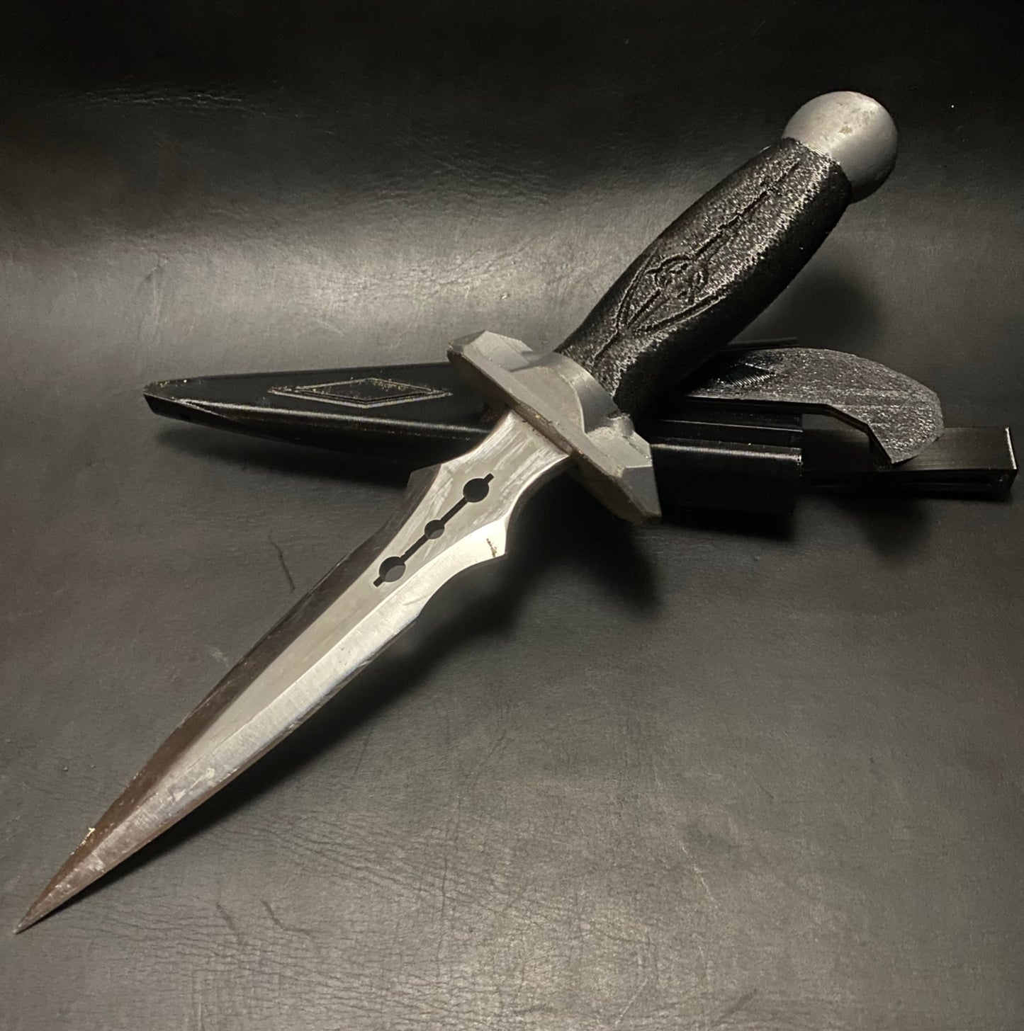 OG Black Silver Dart Knife