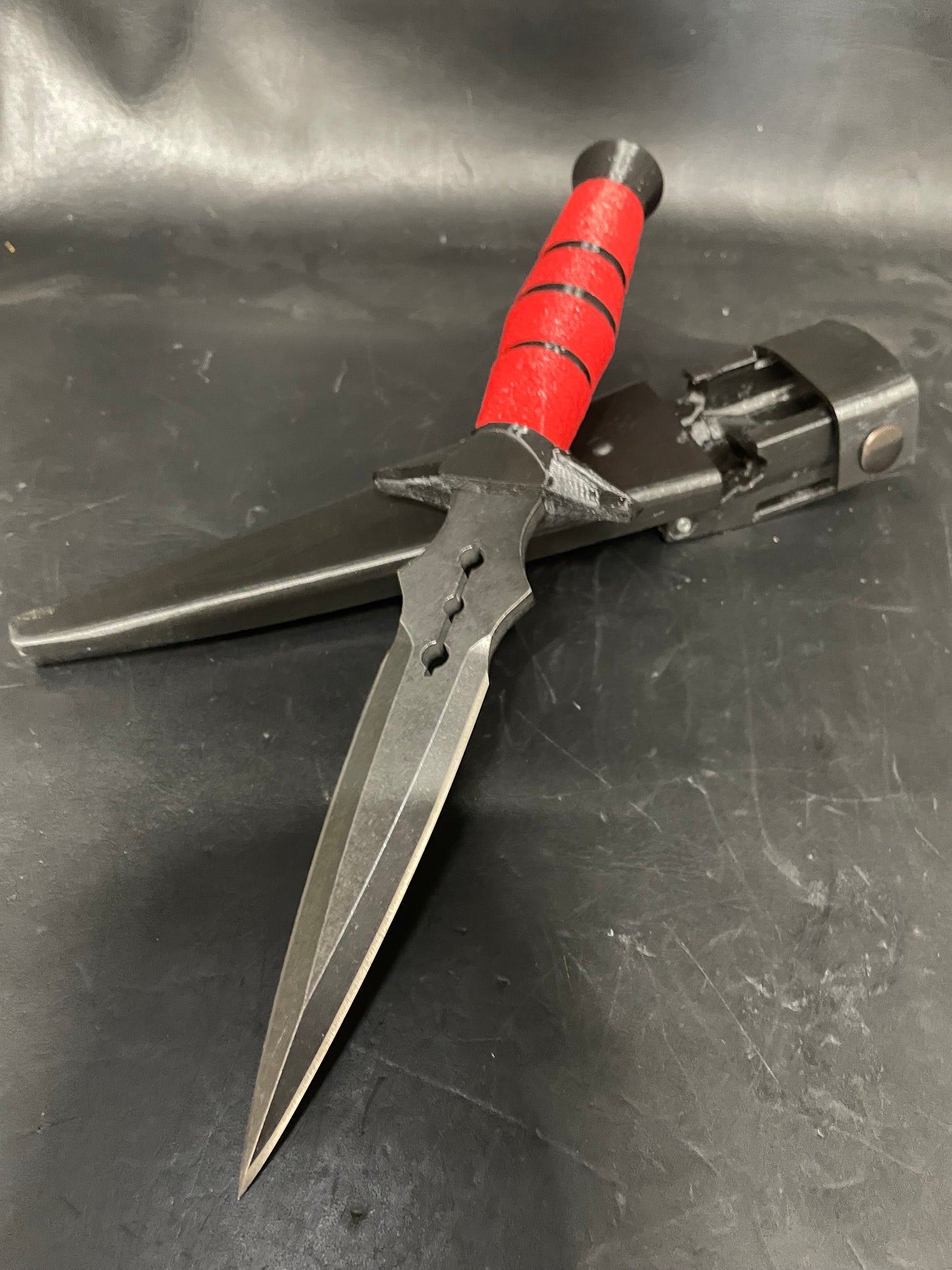 Red black claw print defective 